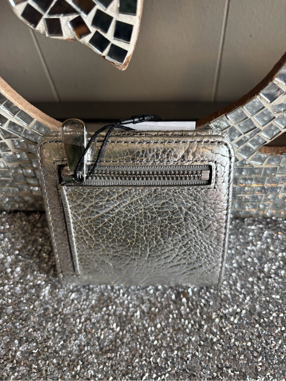 ⭐️Brahmin Jane Silver Duchess Wallet - Picture 4 of 9